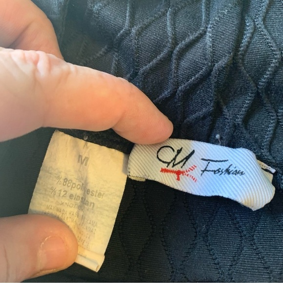 CM Fashions black textured booty enhancing leggings full length Size Medium - Picture 6 of 6